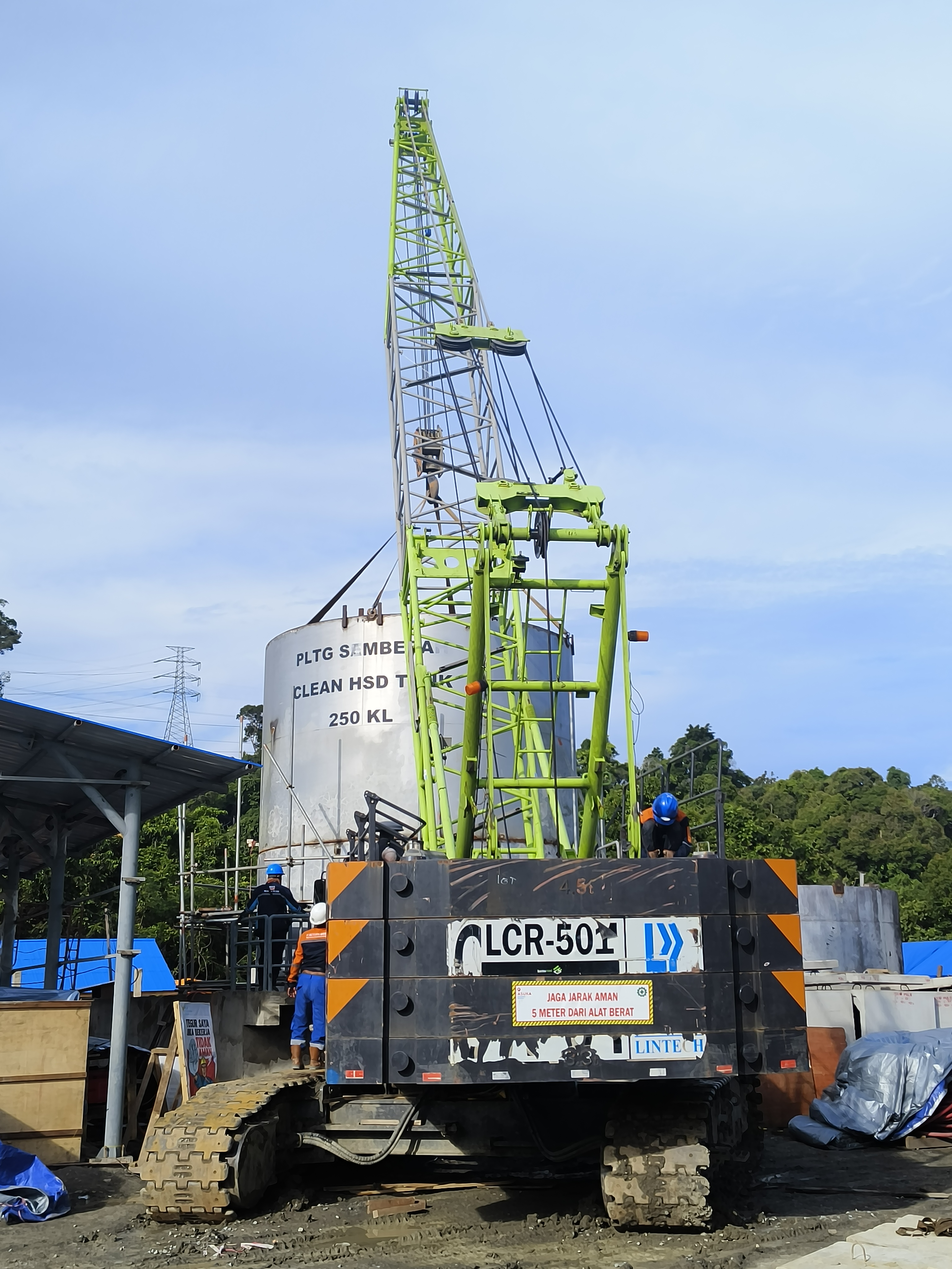 Proses Pemasangan Tengki  250KL sebanyak 2 Sheell